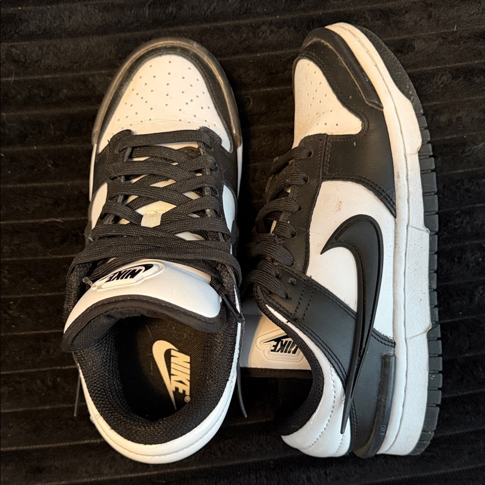 Nike Black and White Low-Top Sneakers with Swoosh